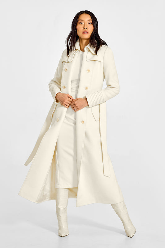 Sentaler Maxi Trench Ivory Coat in Baby Alpaca wool. Seen from front open on female model.