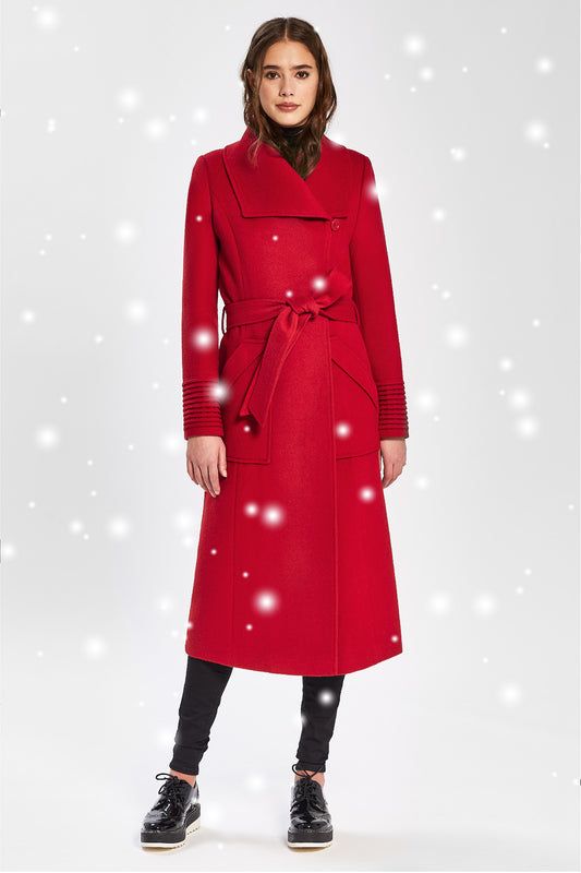 Sentaler Long Wide Collar Wrap Coar featured in Baby Alpaca and available in Scarlet Red. Seen from front with snow effect.