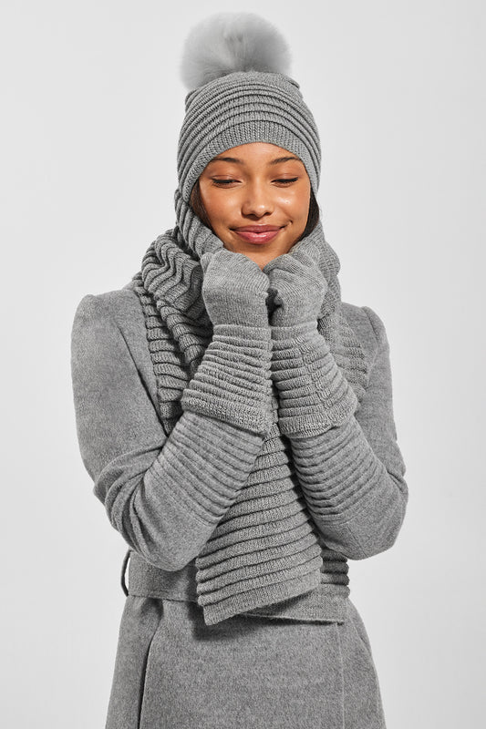 Sentaler Adult Ribbed Gloves featured in Baby Alpaca and available in Grey. Seen from front.