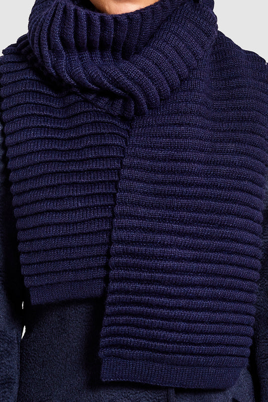 Sentaler Adult Ribbed Scarf featured in Baby Alpaca and available in Navy. Seen close-up 1.