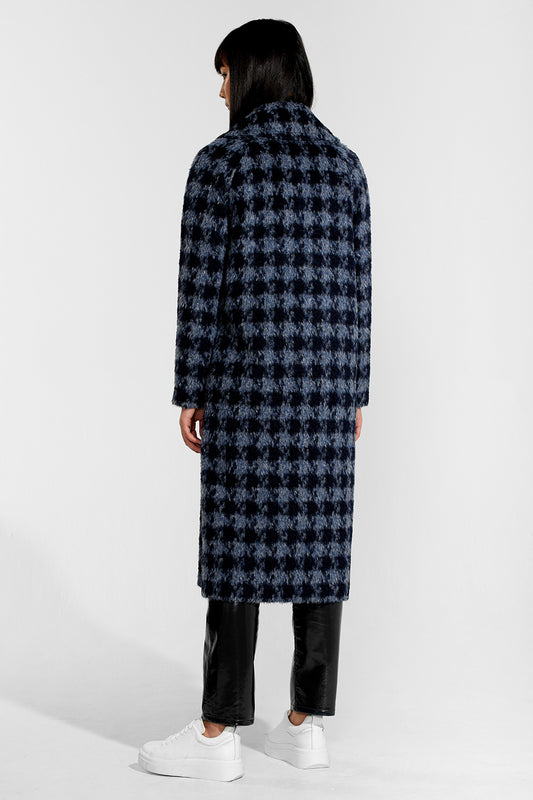 Sentaler Houndstooth Alpaca Long Raglan Sleeve Notched Collar Coat featured in Suri Alpaca and available in Navy Houndstooth. Seen from back.
